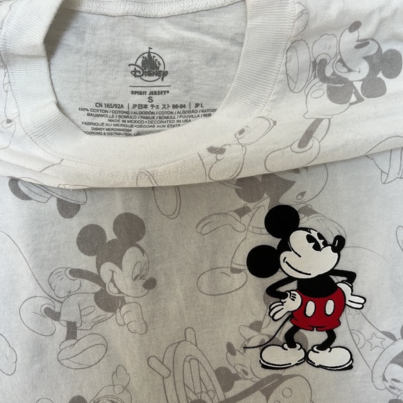 Disney Spirit Jersey - Mickey through the years print - Picture 3 of 4